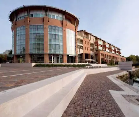 Portus 3*